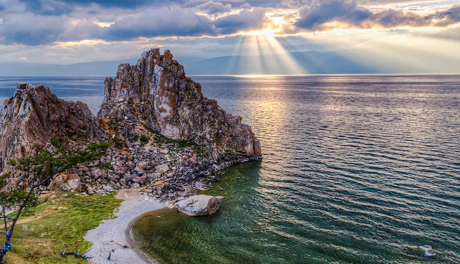 issledovanie vliyaniya zahvatyvayuschey krasoty ozera baykal v sibiri